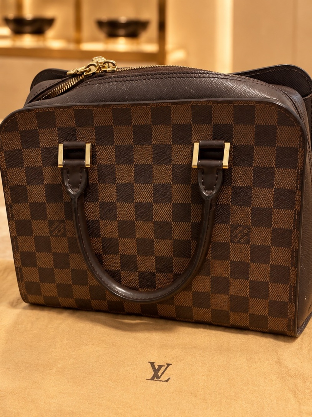 Louis Vuitton Triana Damier Ebene – Very Good Condition